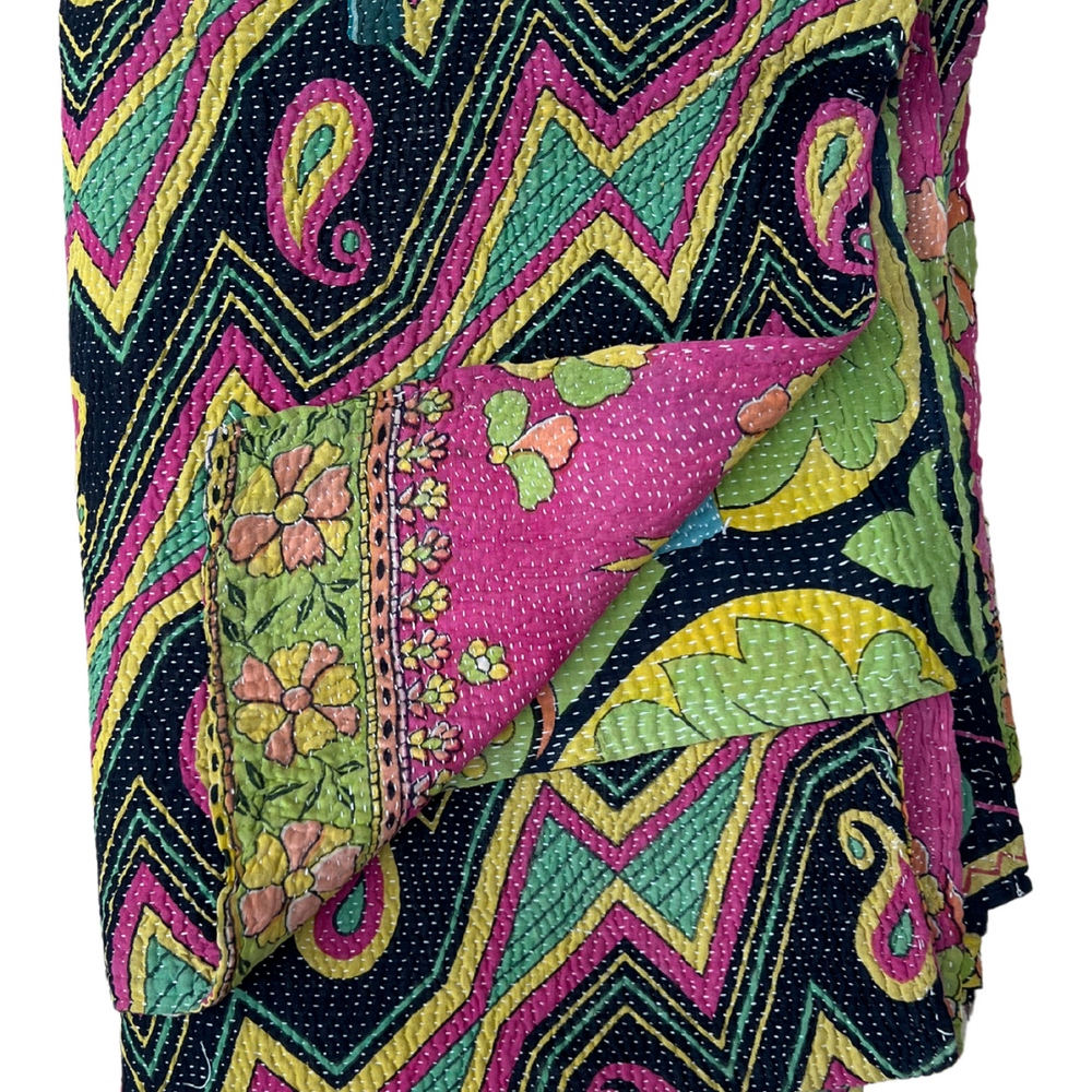
                      
                        Midweight Kantha Quilt No. 719
                      
                    