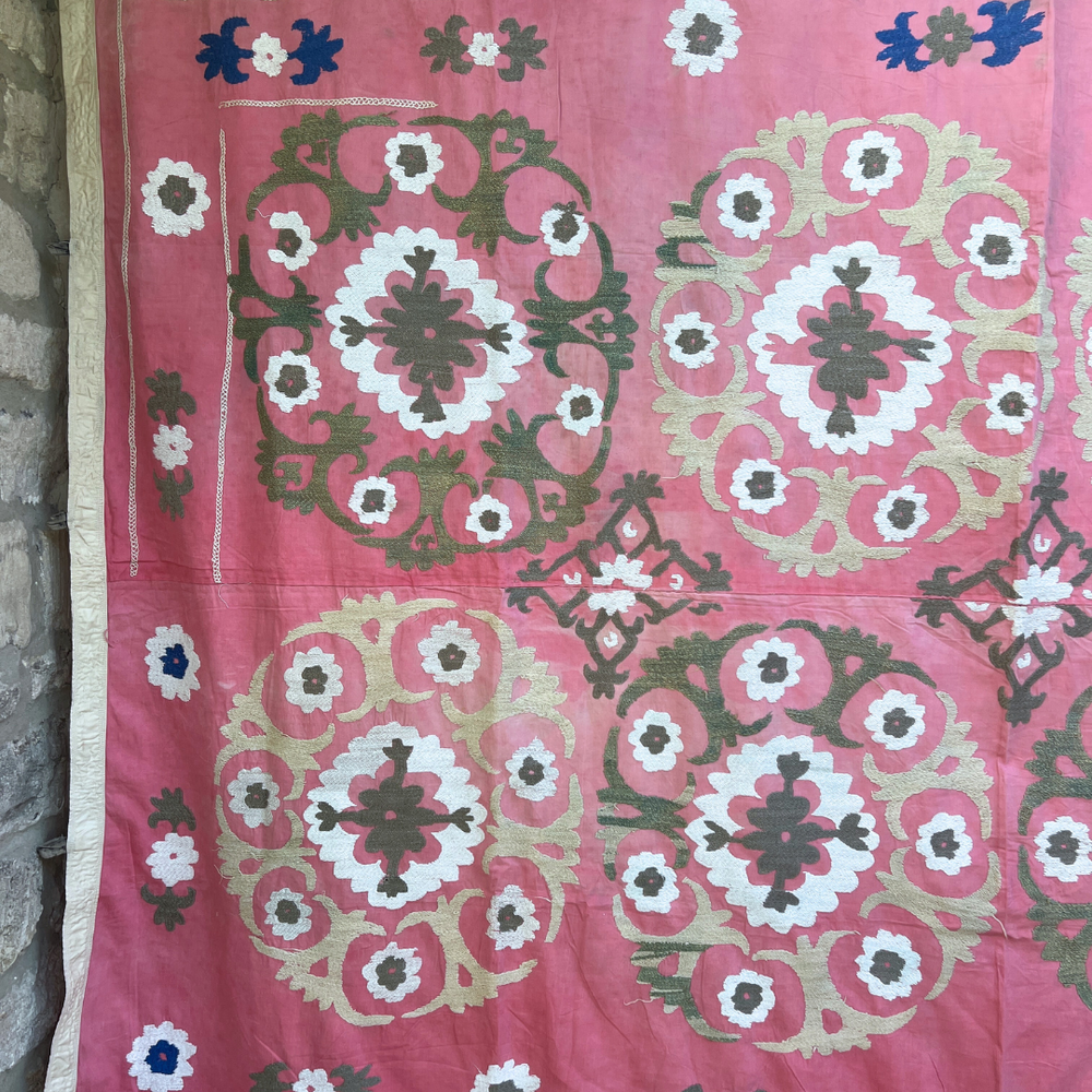 
                      
                        Extra Large Suzani 021
                      
                    