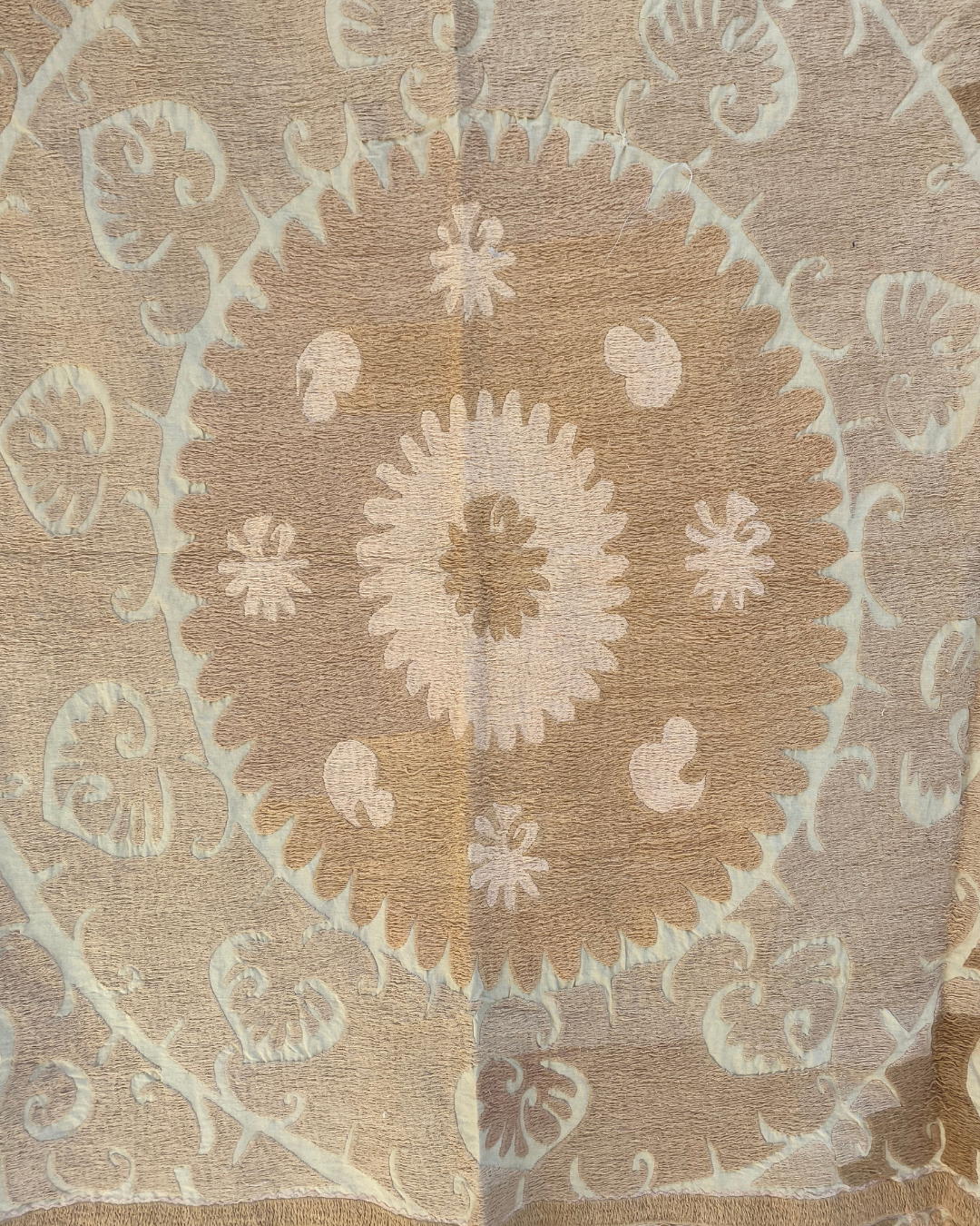Medium Suzani 069