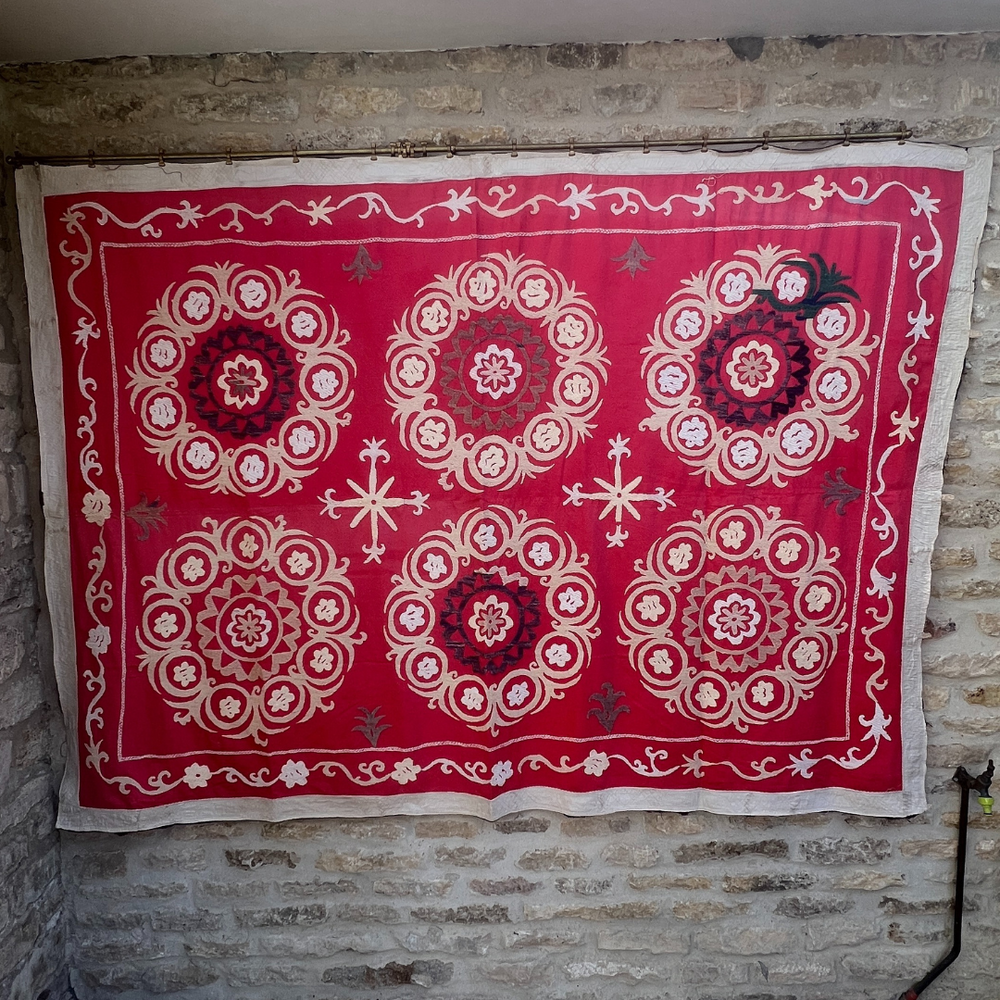 
                      
                        Extra Large Suzani 020
                      
                    